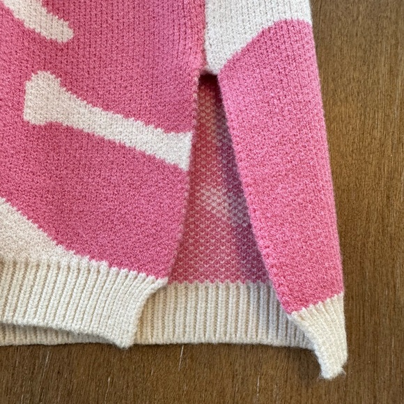 Women’s Moon & Madison Smiley Face Sweater - Picture 6 of 6